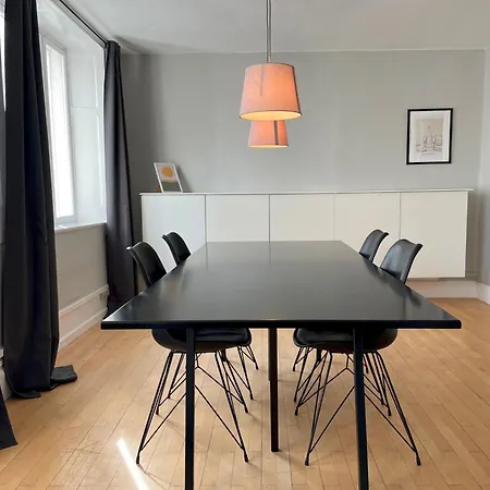 Trendy - The Marble Church Views Appartement *